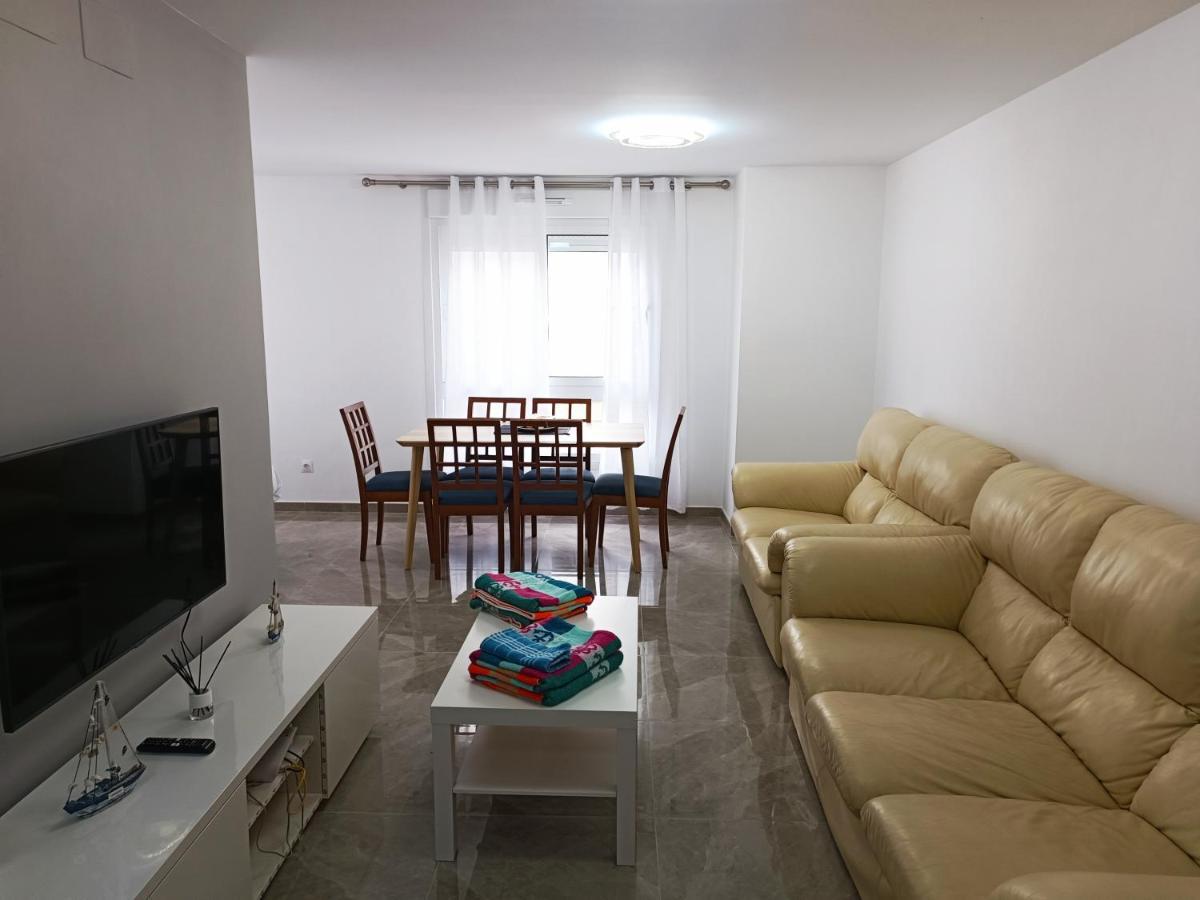 Apartamentos en Playa Bajondillo, Torremolinos Exterior foto