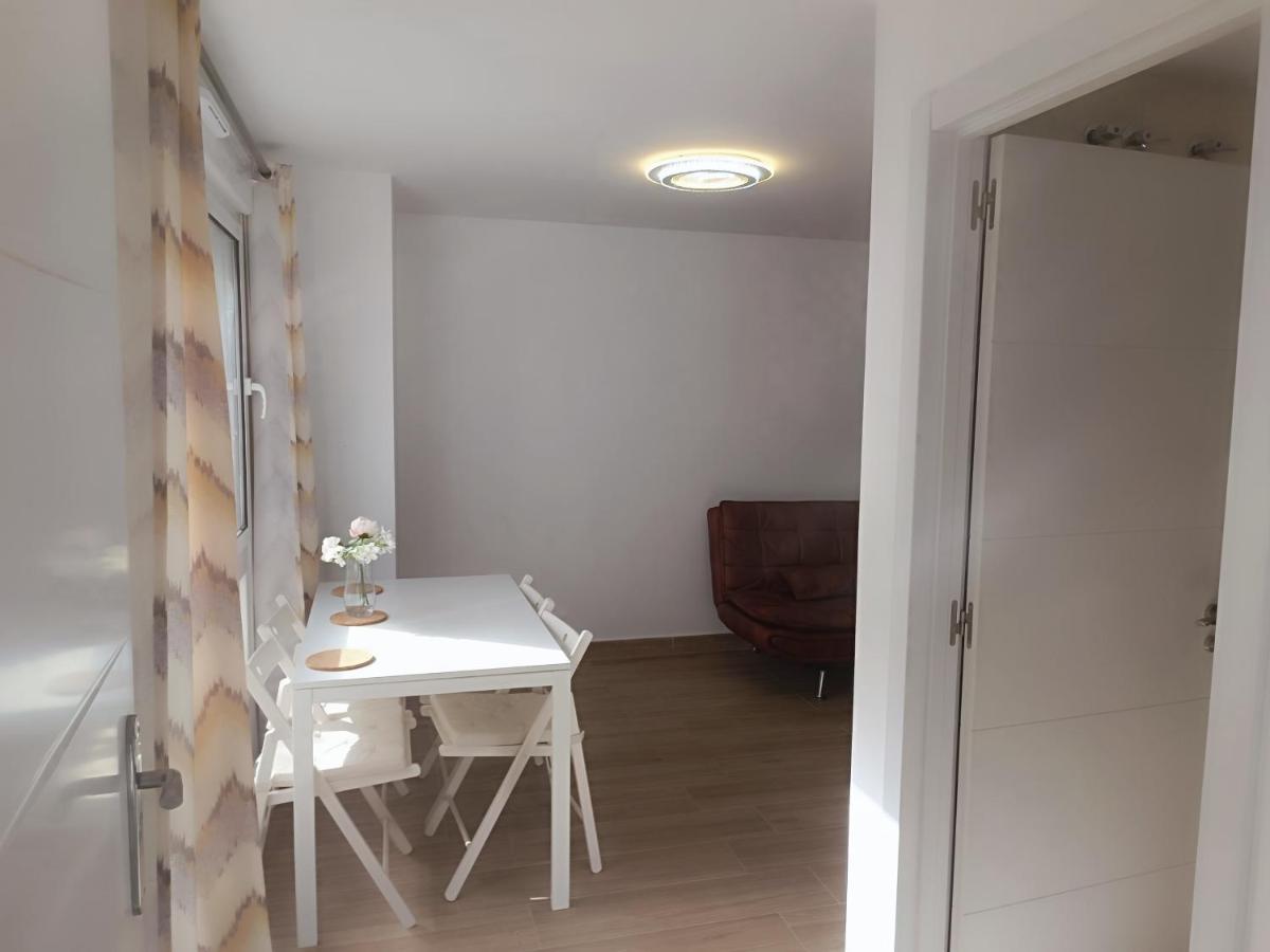 Apartamentos en Playa Bajondillo, Torremolinos Exterior foto